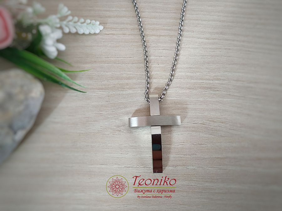 Колие от стомана Кръст